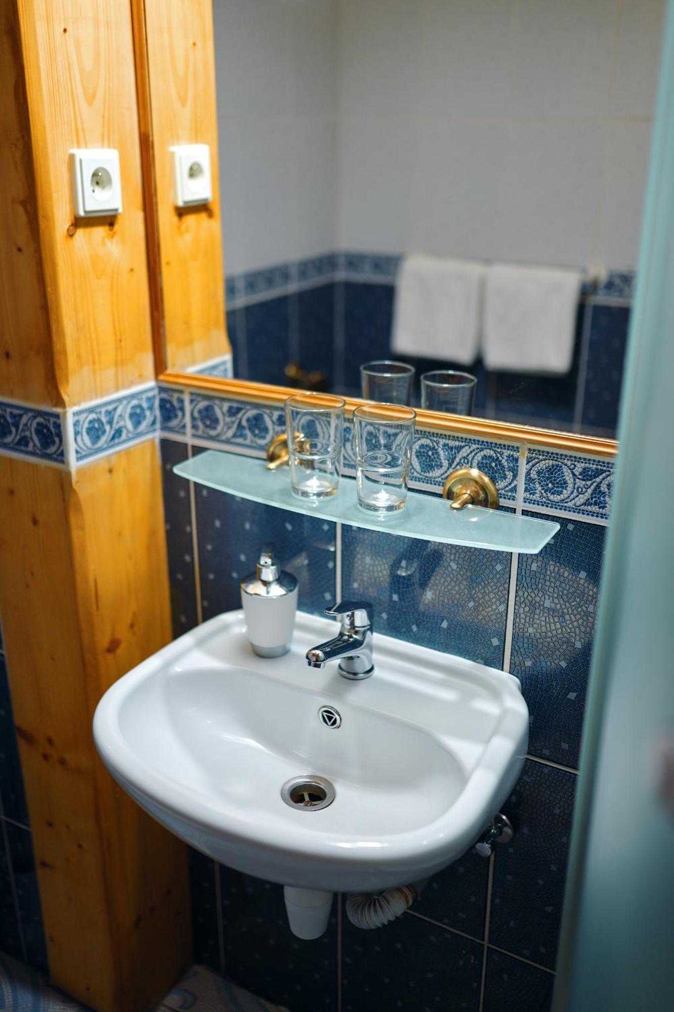 Hotel Na Vyhlidce Kořenov Esterno foto